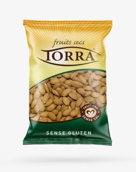 Almendra cruda piel 1 kg.