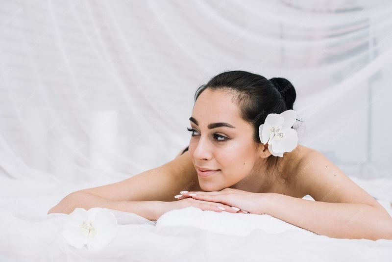 Lymphatic drainage massage therapy